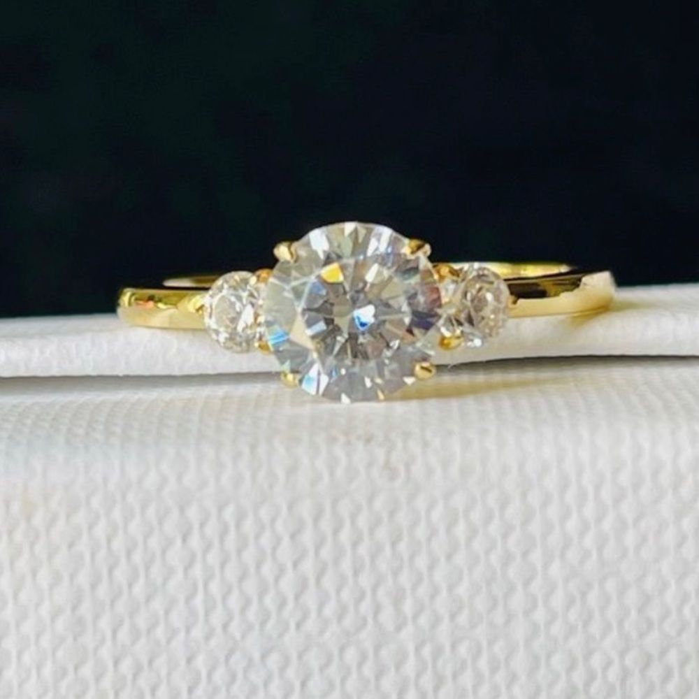 Yellow Gold Three Stone Promise RING 7